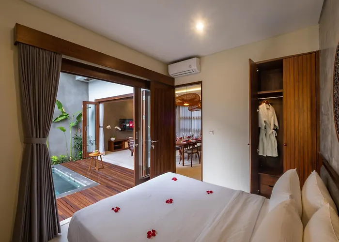 Villa Taman Dharmawangsa *
