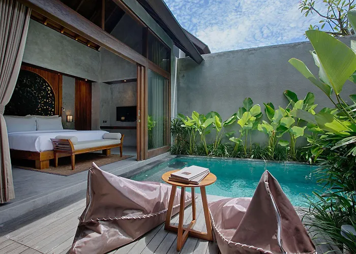 Taman Dharmawangsa * نوسا دوا